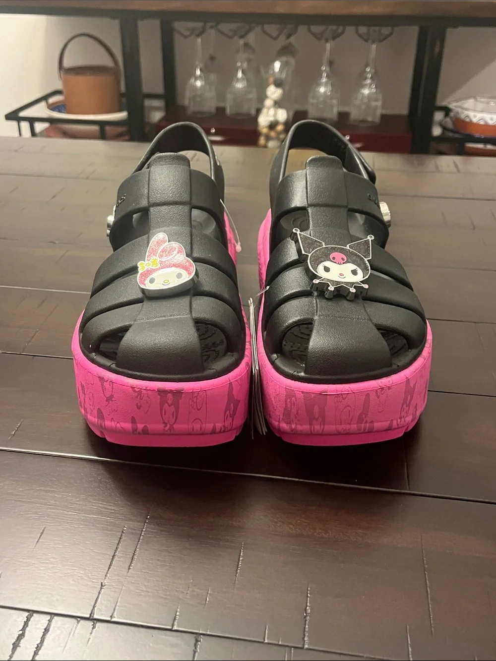Crocs Hello Kitty My Melody Kuromi Stomp Sandals Shoes new Women’s Sizes_5